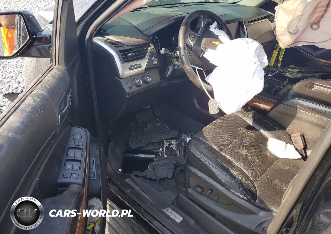 2019 Chevrolet Suburban K1500 Premier VIN:1GNSKJKC5KR154953 - 8