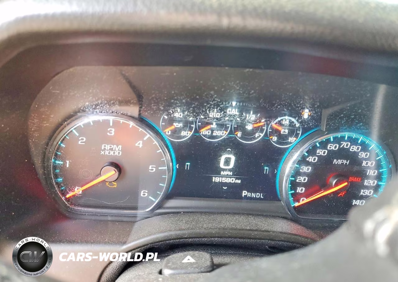 2019 Chevrolet Suburban K1500 Premier VIN:1GNSKJKC5KR154953 - 9