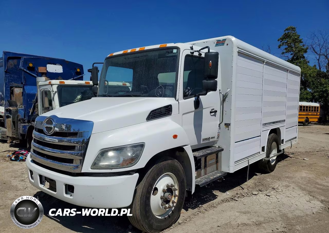 2020 Hino 338 Box Truck