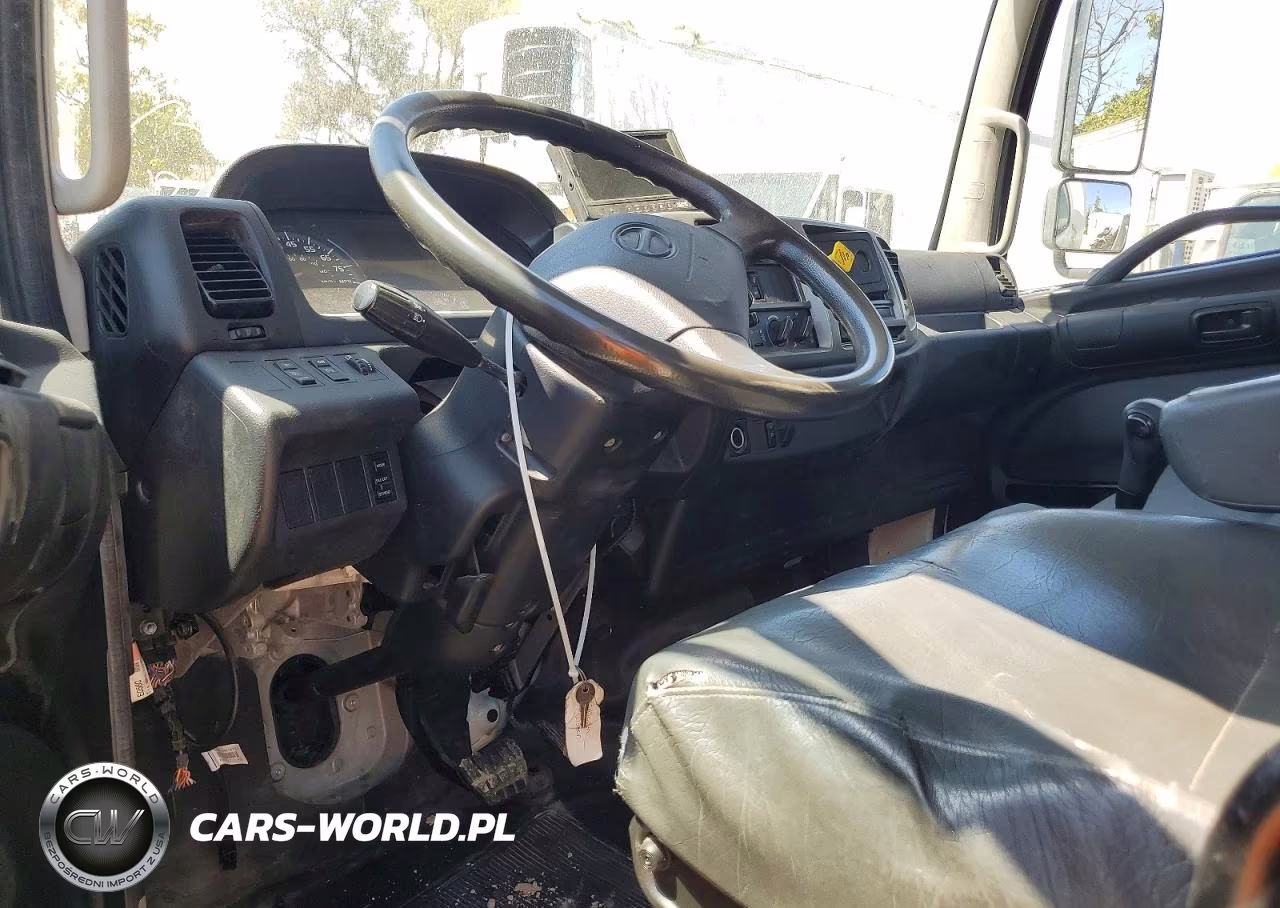 2020 Hino 338 Box Truck VIN:0LDL0T61746766 - 8