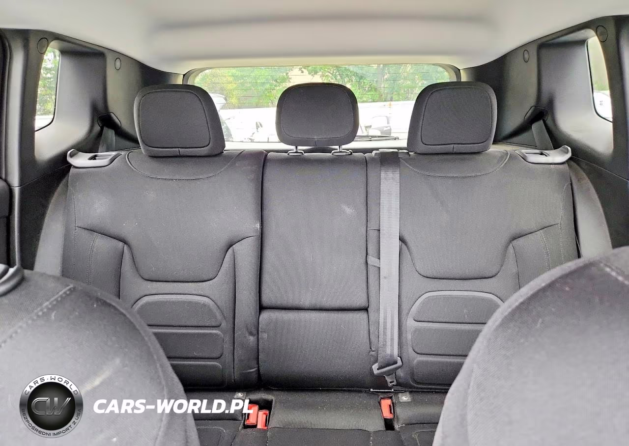 2021 Jeep Renegade VIN:ZACNJDBB9MPM24511 - 10