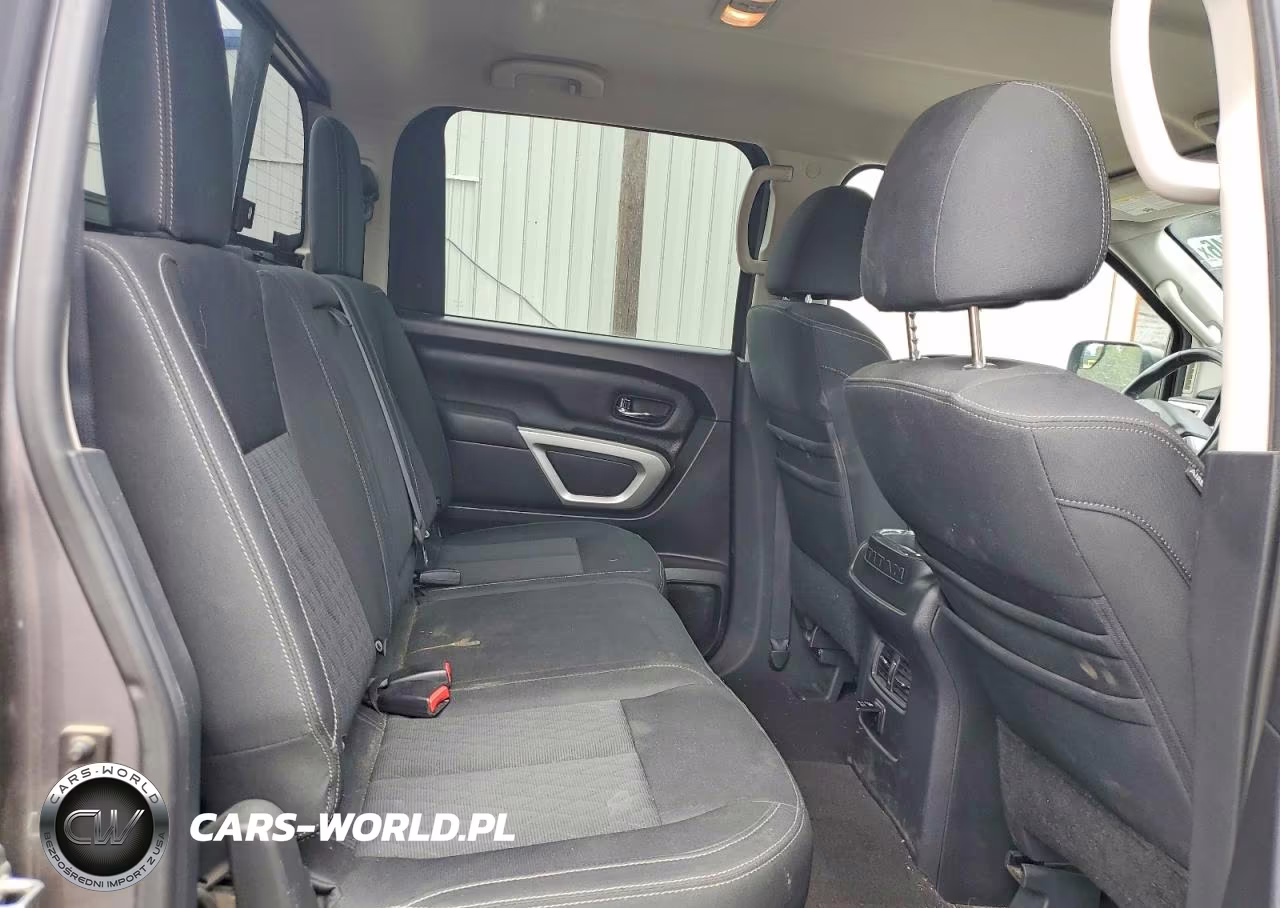 2018 Nissan Titan Sv VIN:1N6AA1E54JN510333 - 10