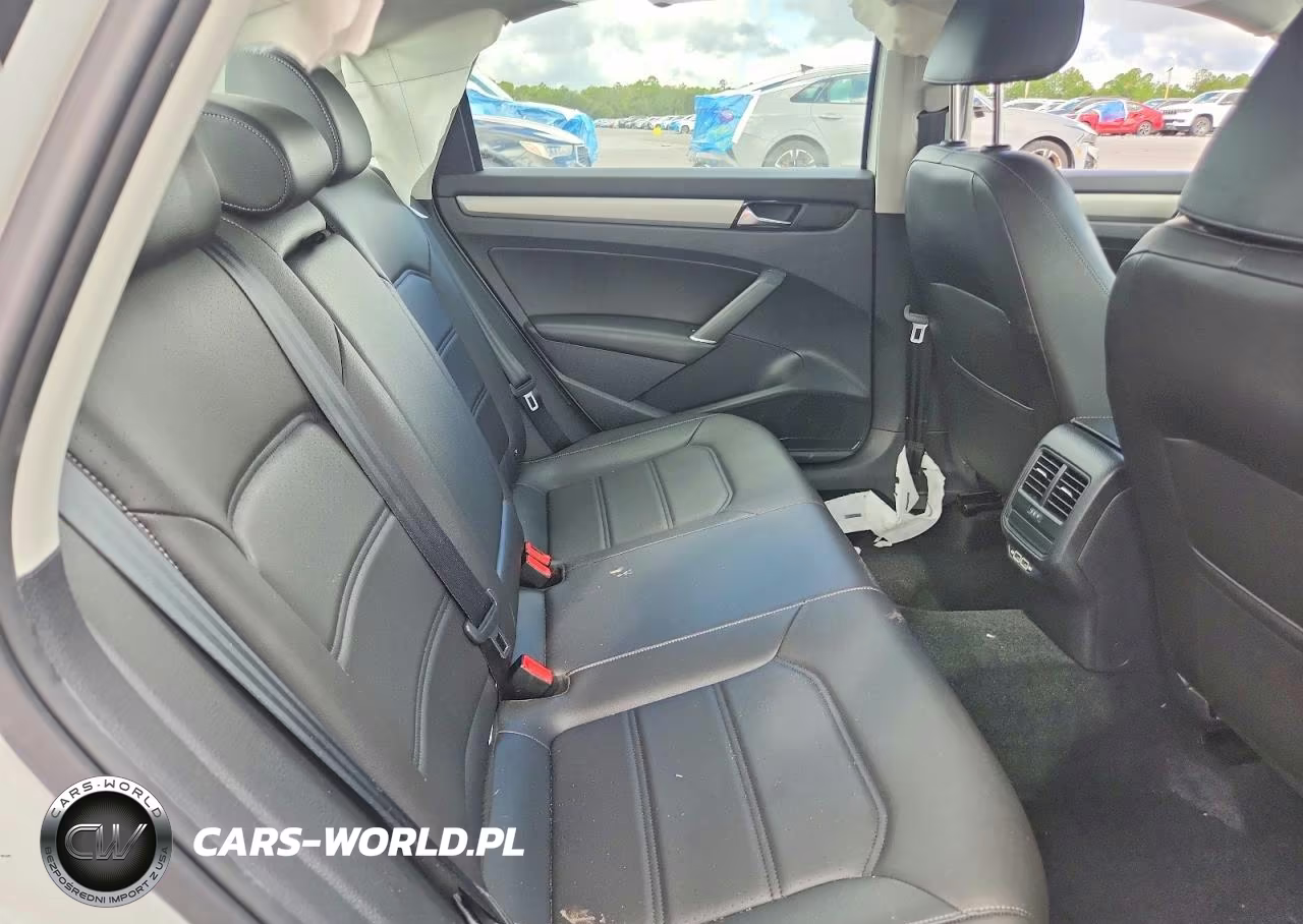 2020 Volkswagen Passat Se VIN:1VWWA7A36LC012923 - 10