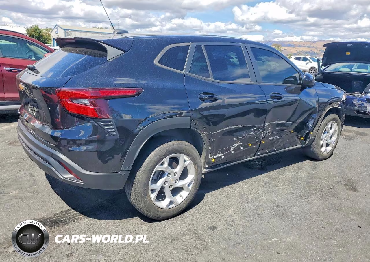 2024 Chevrolet Trax Ls VIN:KL77LFE29RC159255 - 3