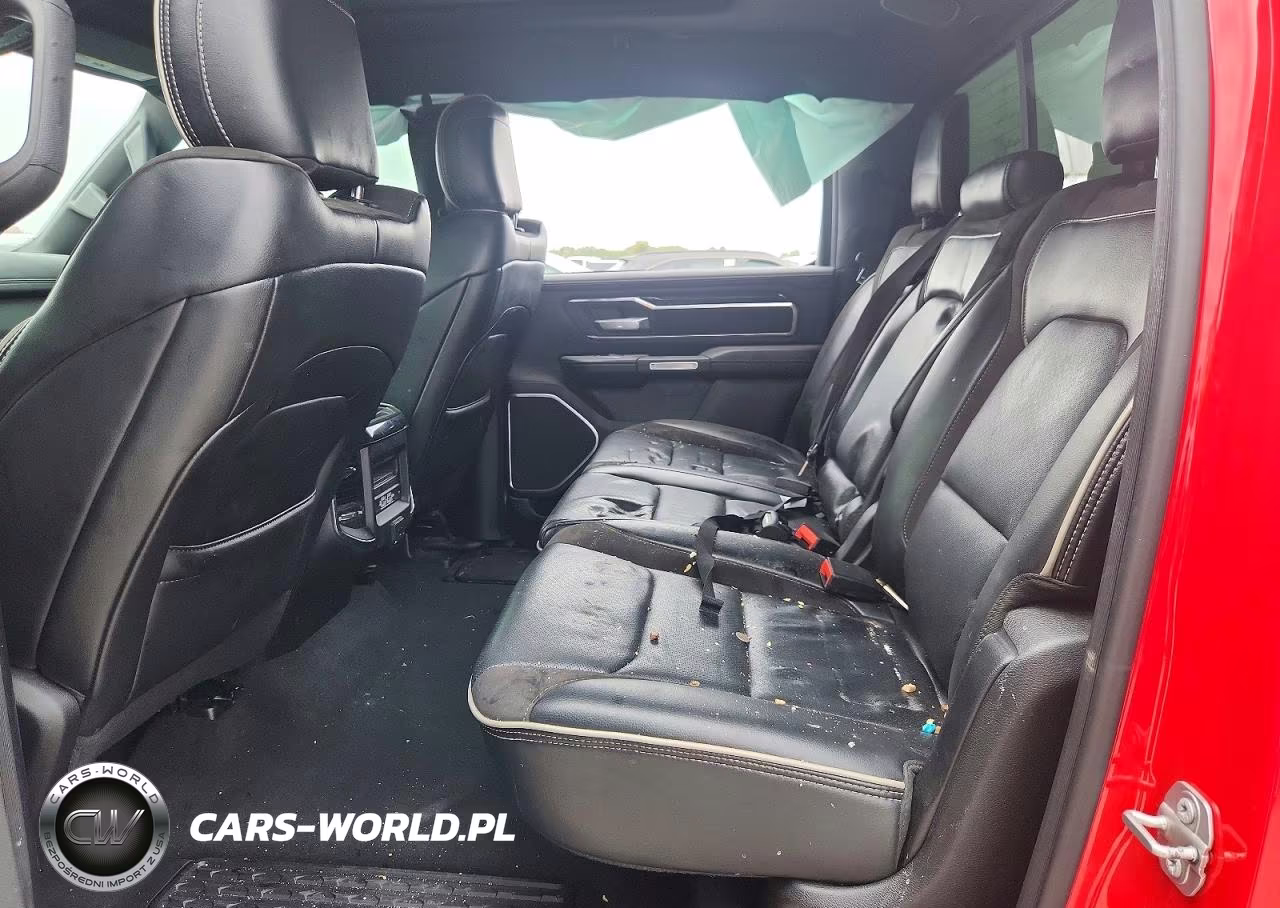 2019 Ram 1500 Laramie VIN:1C6RREJT0KN581743 - 10