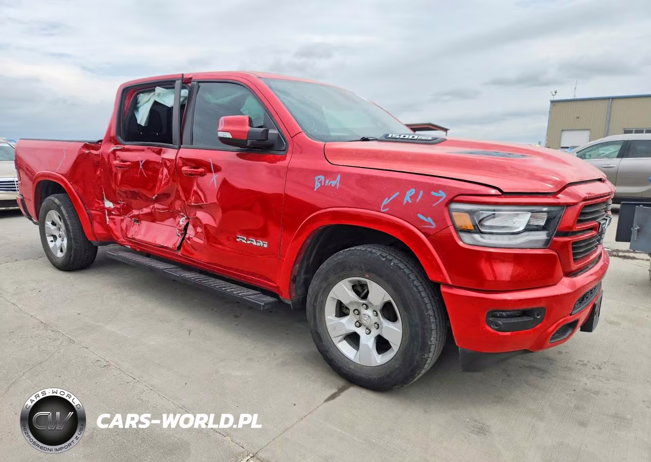 2019 Ram 1500 Laramie VIN:1C6RREJT0KN581743 - 4