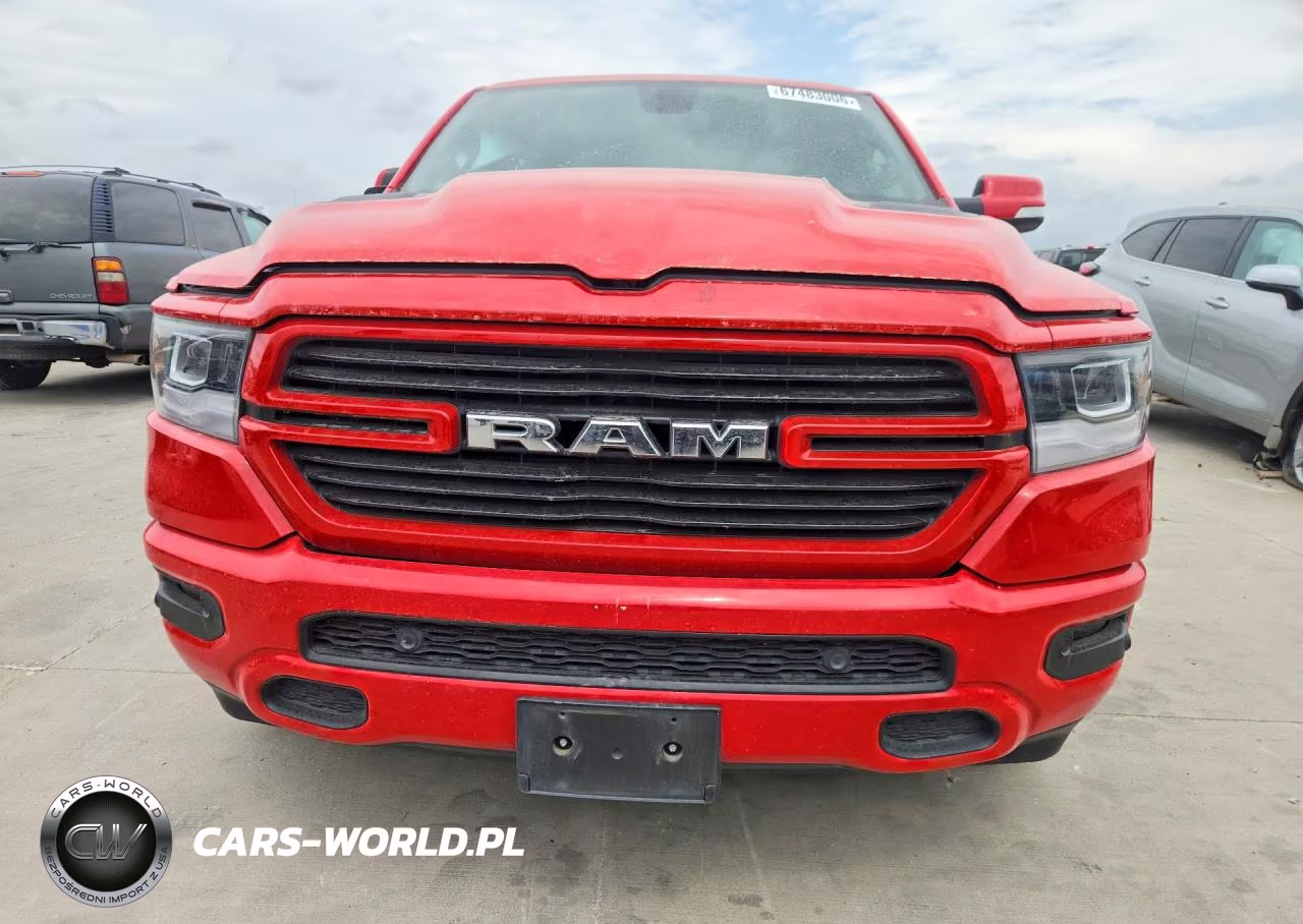 2019 Ram 1500 Laramie VIN:1C6RREJT0KN581743 - 5