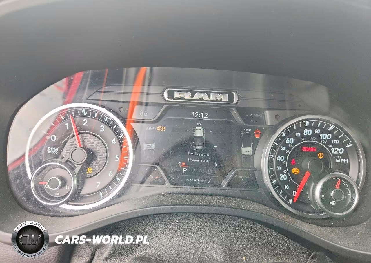 2019 Ram 1500 Laramie VIN:1C6RREJT0KN581743 - 9