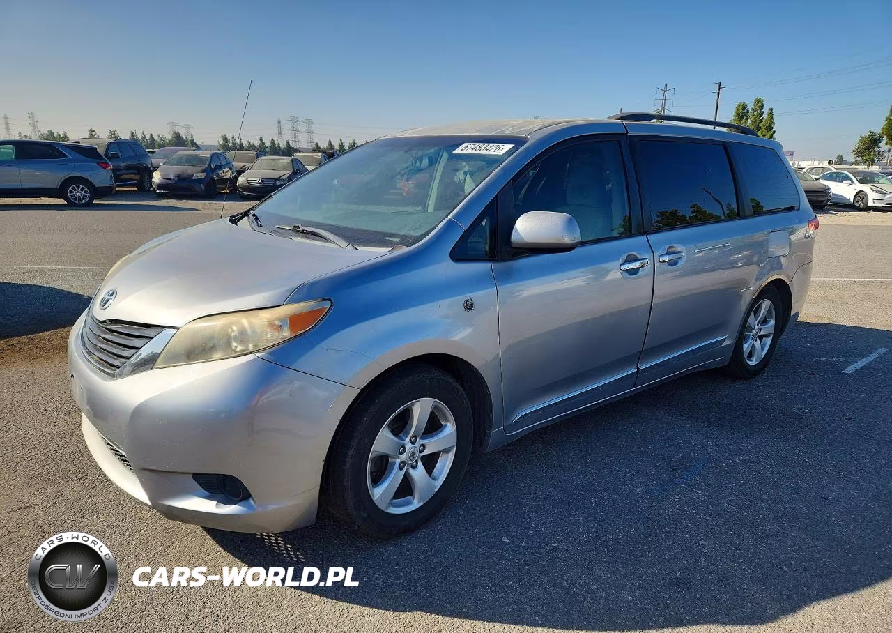 2012 Toyota Sienna Le