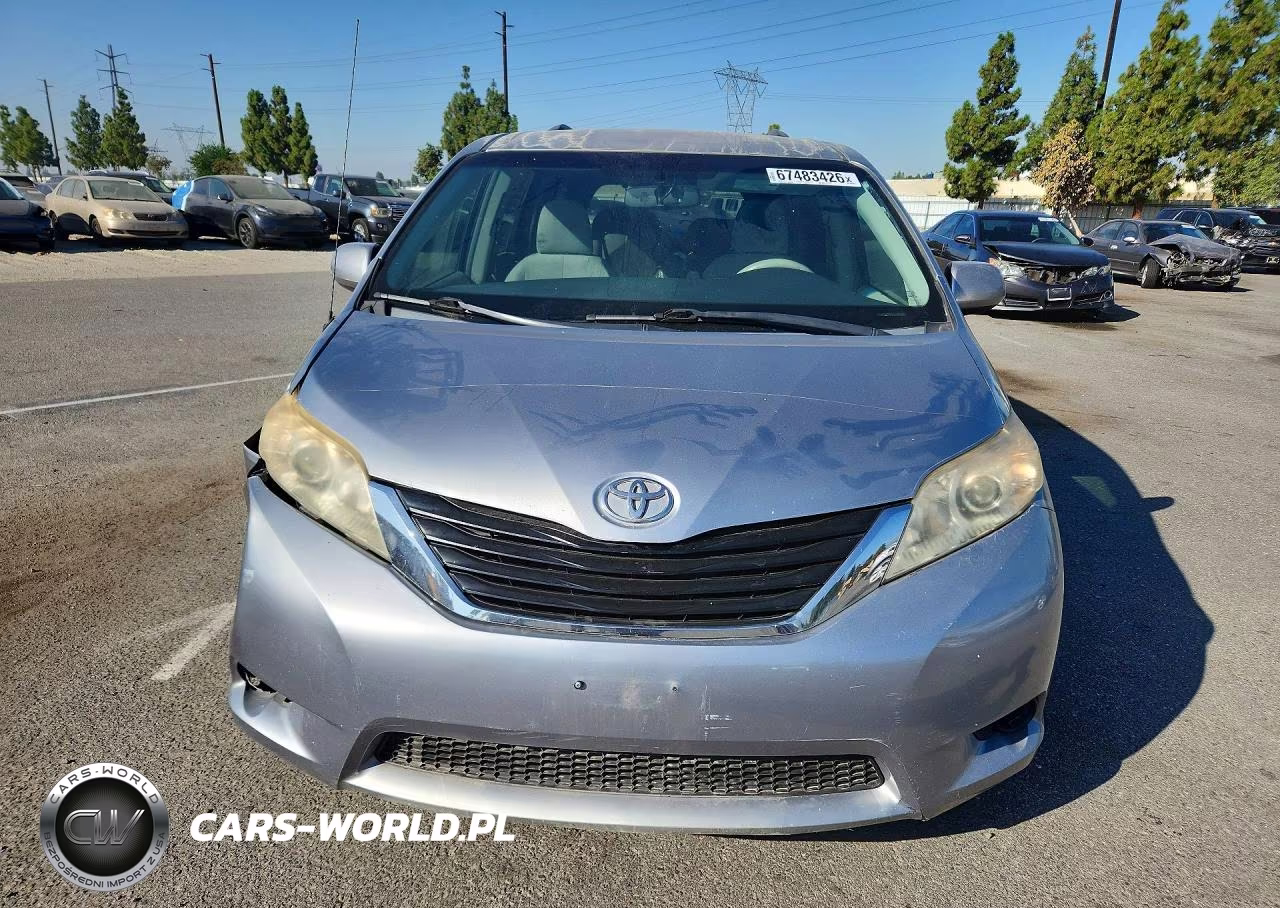 2012 Toyota Sienna Le VIN:5TDKK3DC4CS237231 - 5