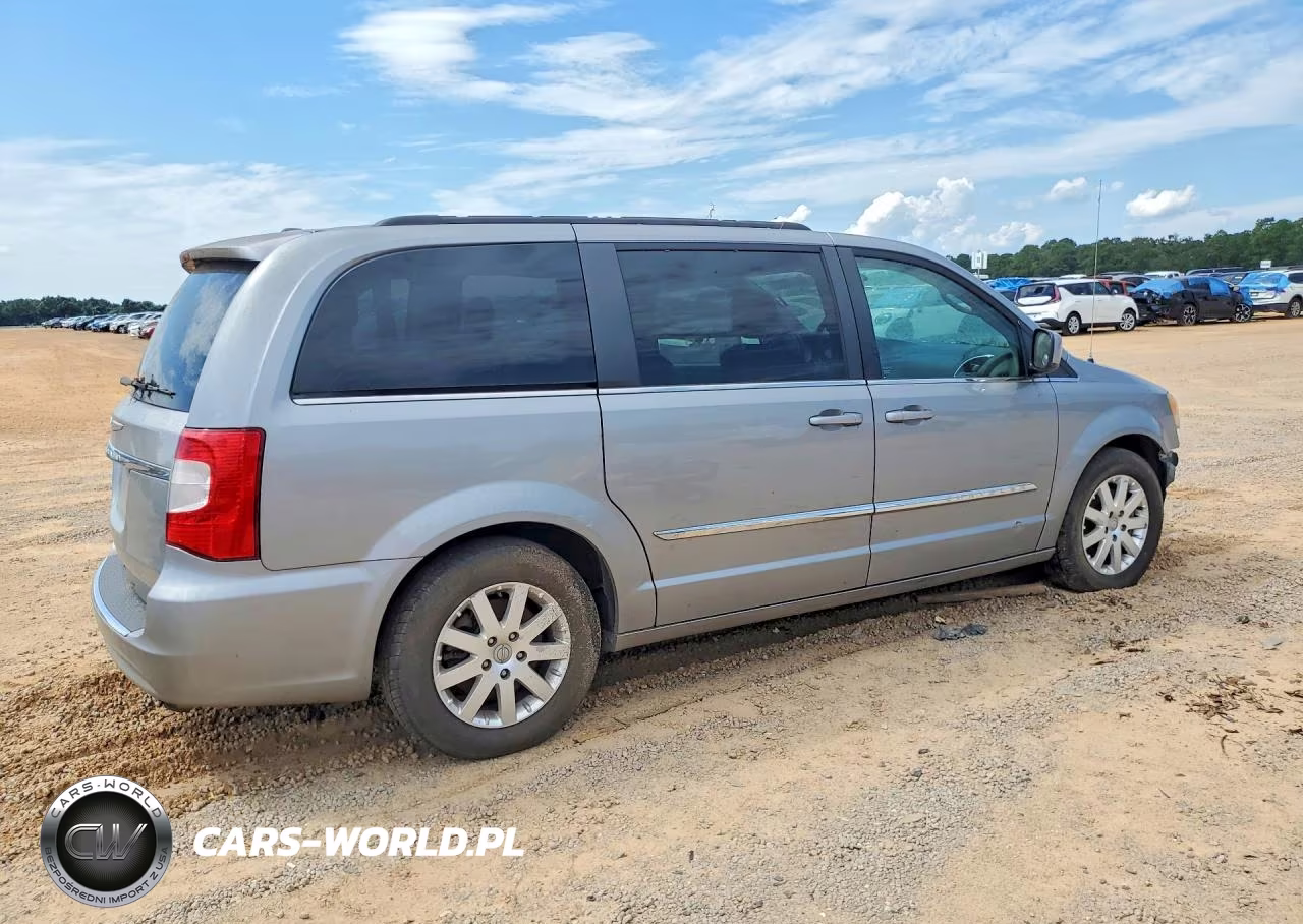 2014 Chrysler Town & Country Touring VIN:2C4RC1BGXER444210 - 3