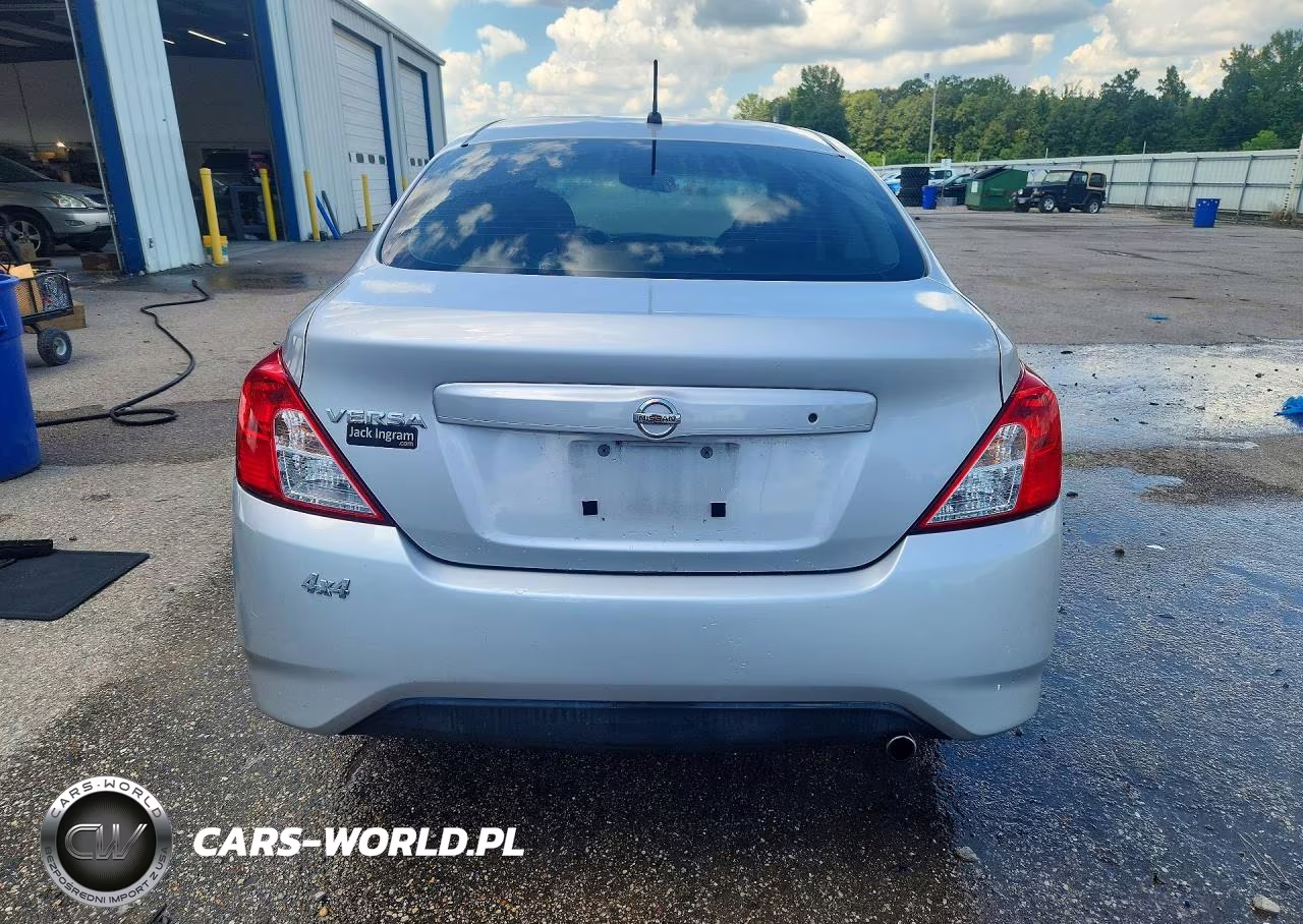 2016 Nissan Versa 1.6 S VIN:3N1CN7AP8GL881825 - 6