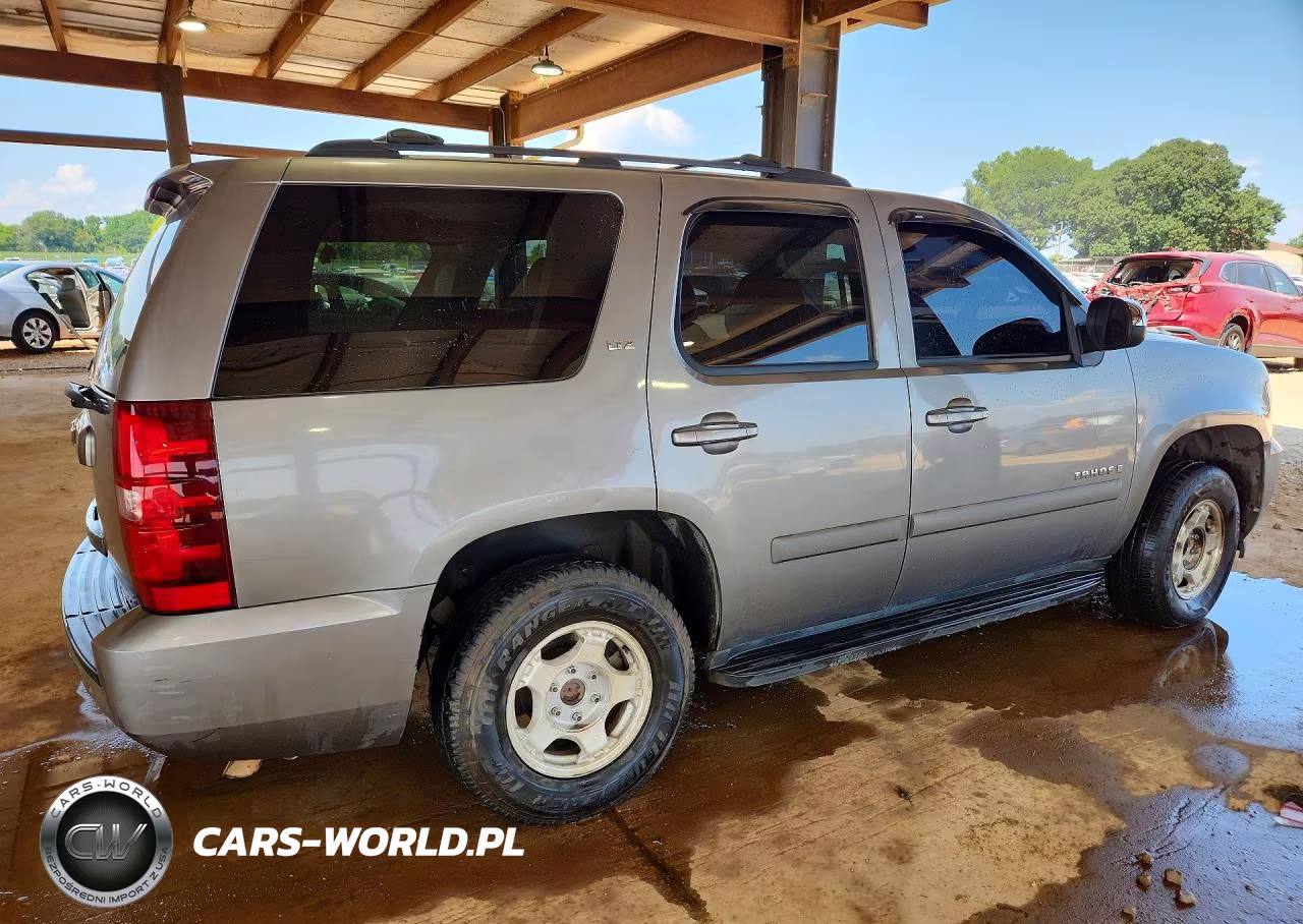 2007 Chevrolet Tahoe C1500 VIN:1GNFC13J57R134768 - 3