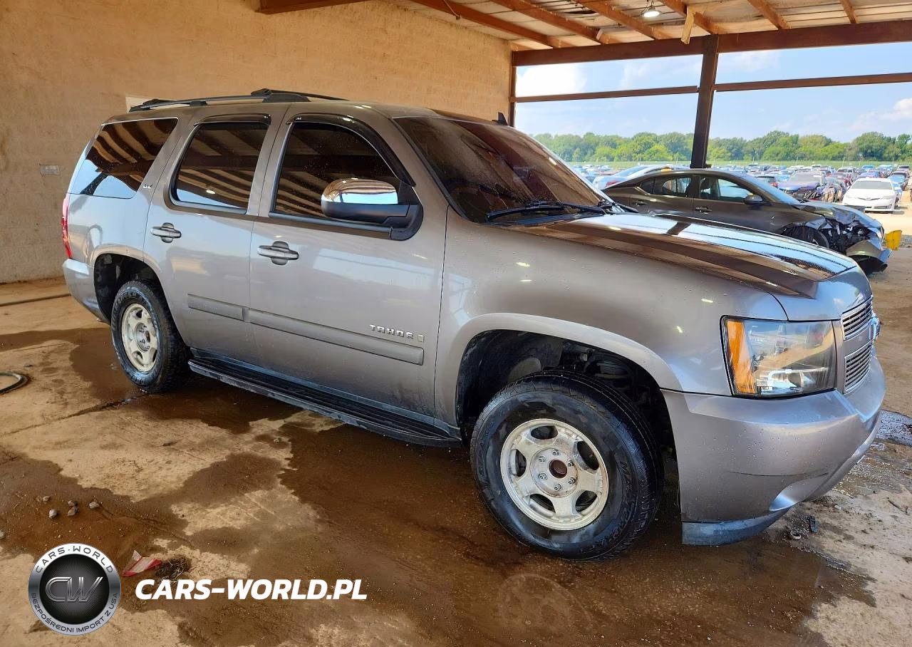 2007 Chevrolet Tahoe C1500 VIN:1GNFC13J57R134768 - 4