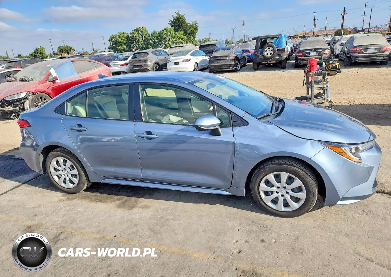 2025 Toyota Corolla Hybrid Le VIN:JTDBCMFE1S3092294 - 4