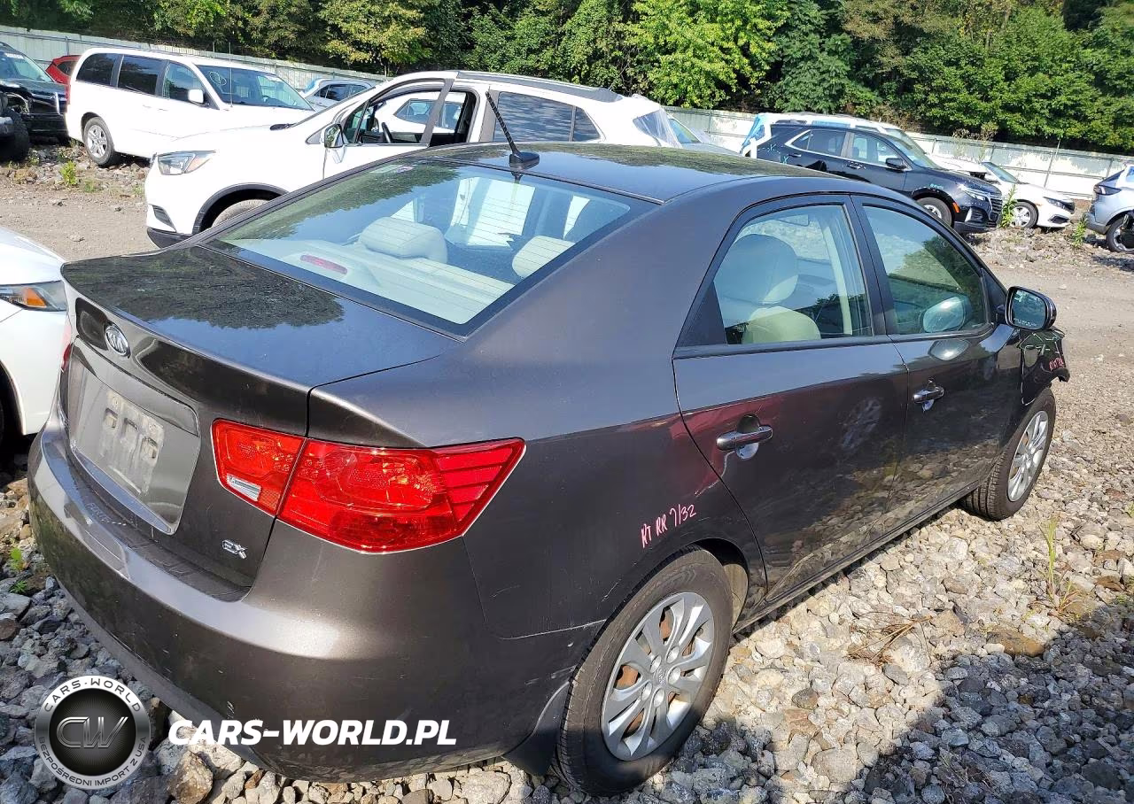 2013 Kia Forte Ex VIN:KNAFU4A26D5704117 - 3