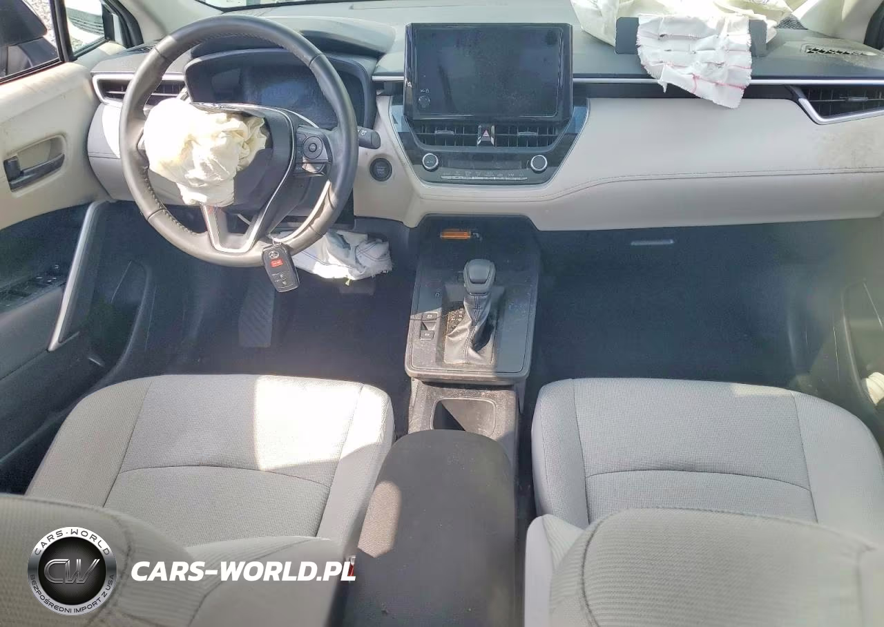 2026 Toyota Corolla Cross Le VIN:7MUBAAAG9TV180786 - 8