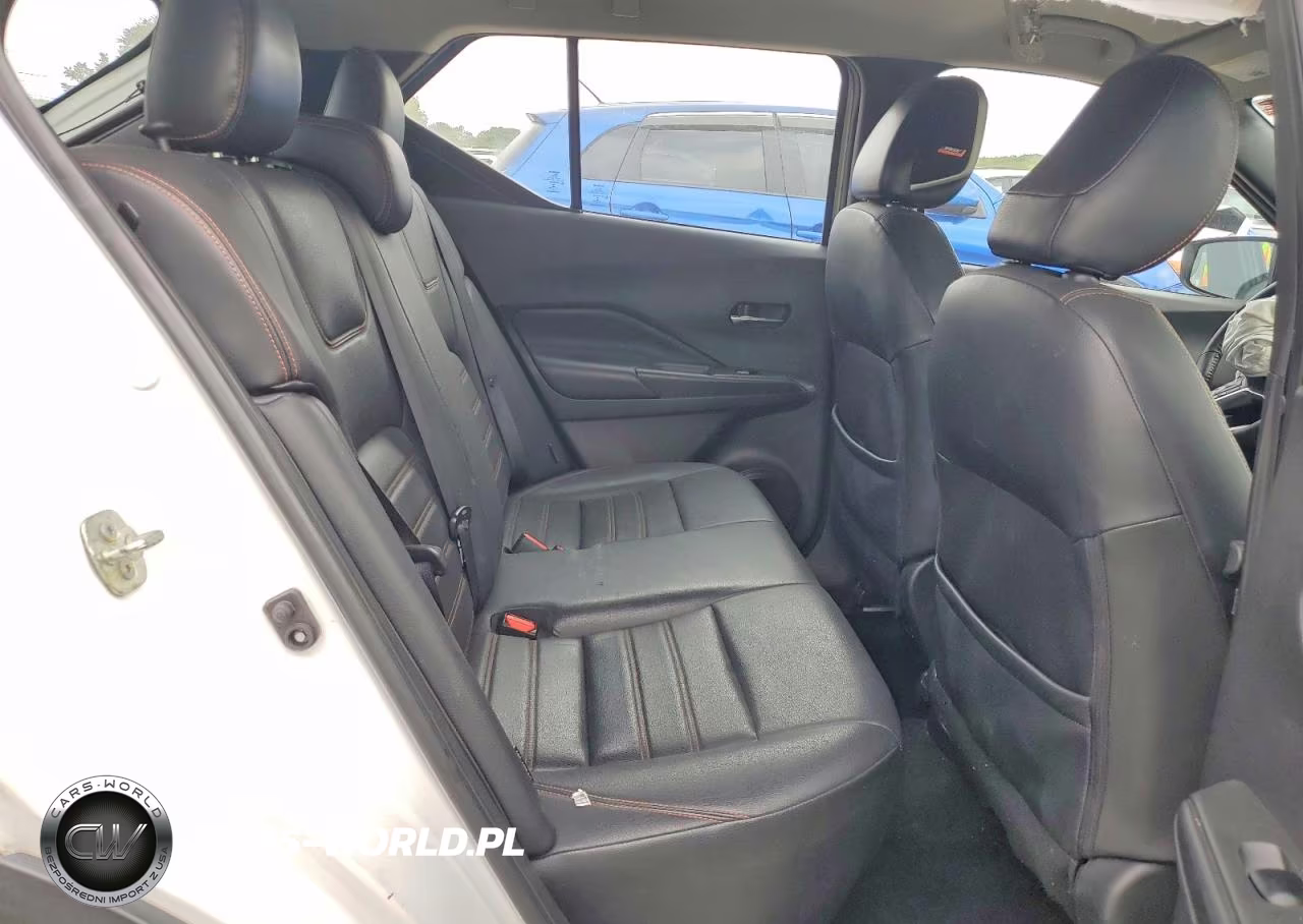 2020 Nissan Kicks Sr VIN:3N1CP5DV9LL532689 - 10