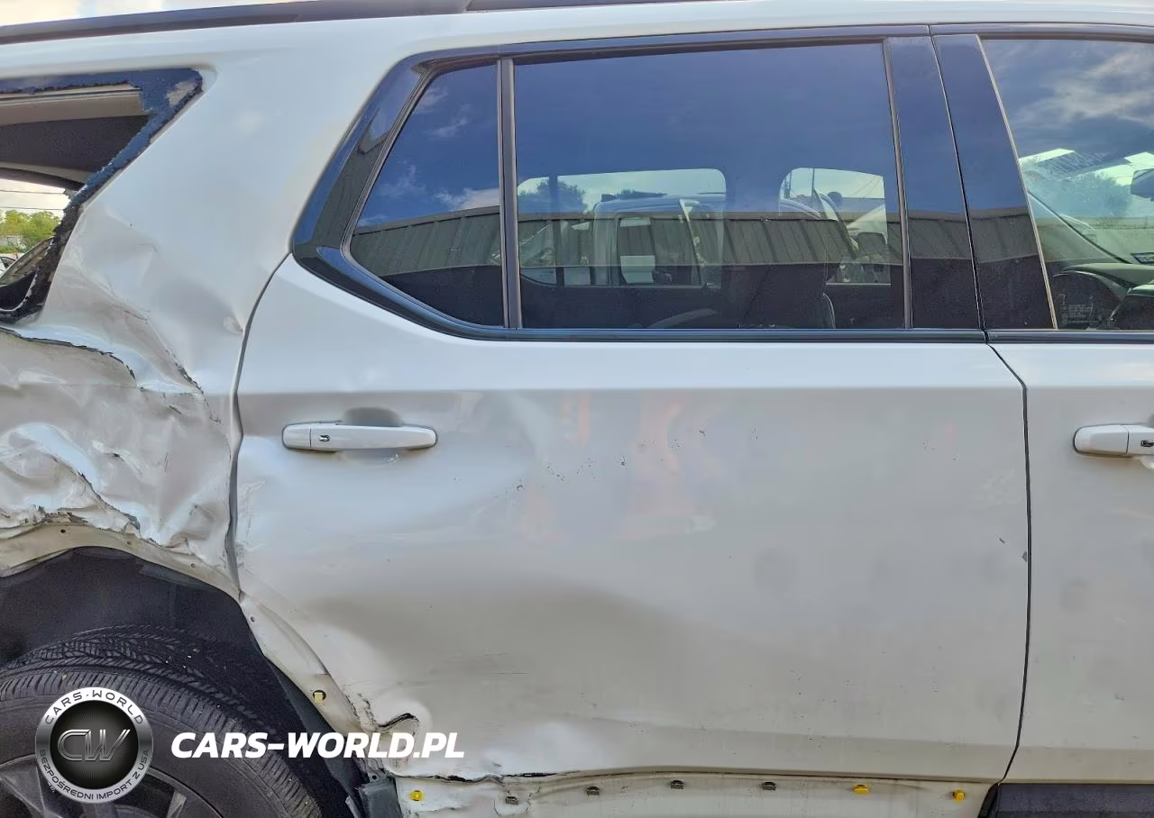 2020 Chevrolet Traverse Rs VIN:1GNERJKW6LJ174406 - 11