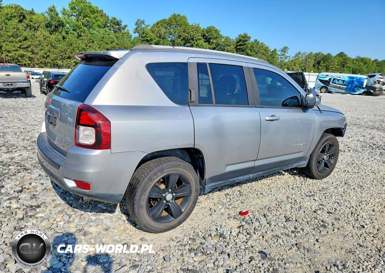 2016 Jeep Compass Latitude VIN:1C4NJDEB5GD663300 - 3