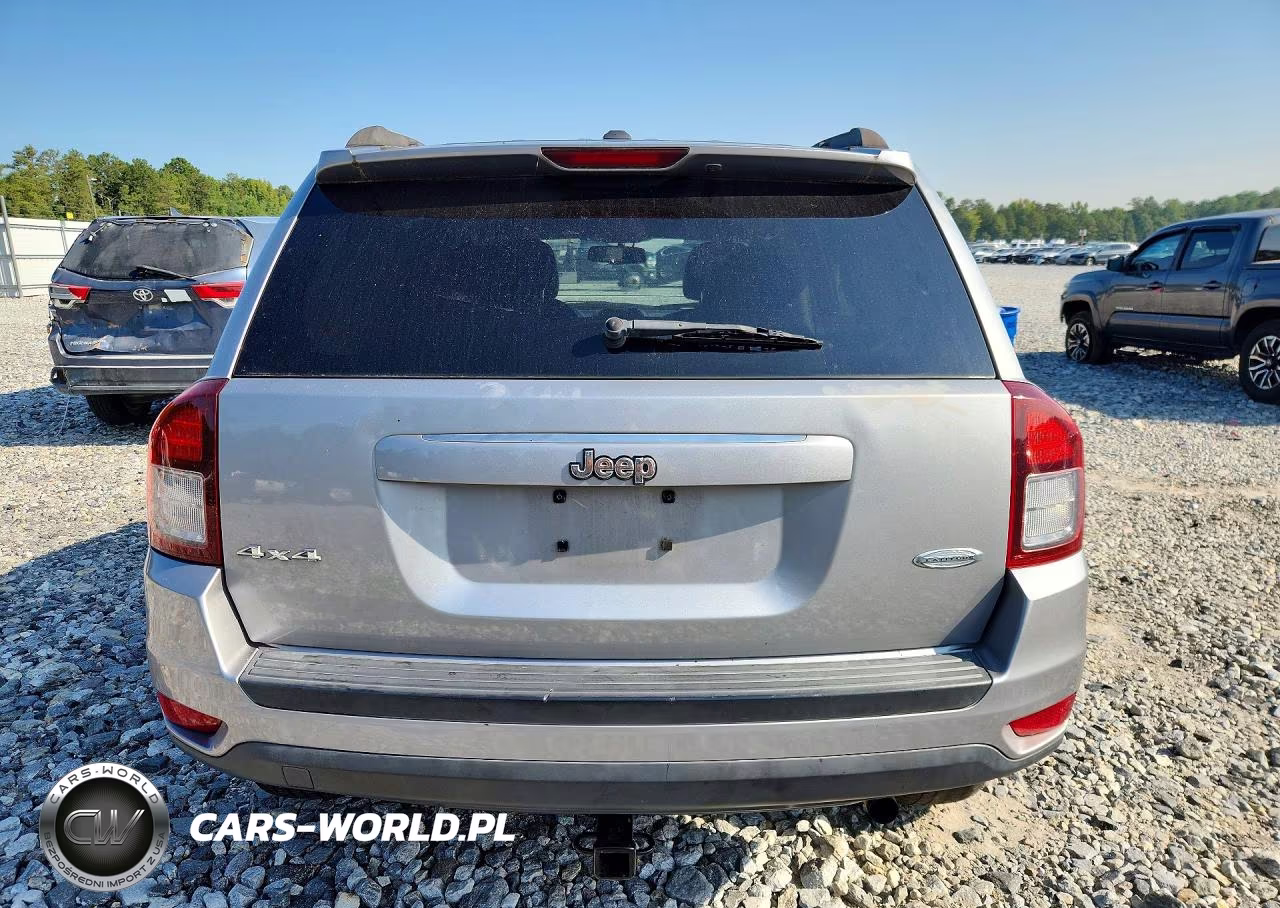 2016 Jeep Compass Latitude VIN:1C4NJDEB5GD663300 - 6