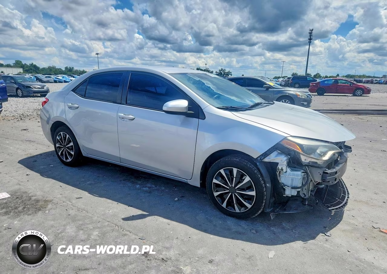 2016 Toyota Corolla Le VIN:2T1BURHE9GC740860 - 4
