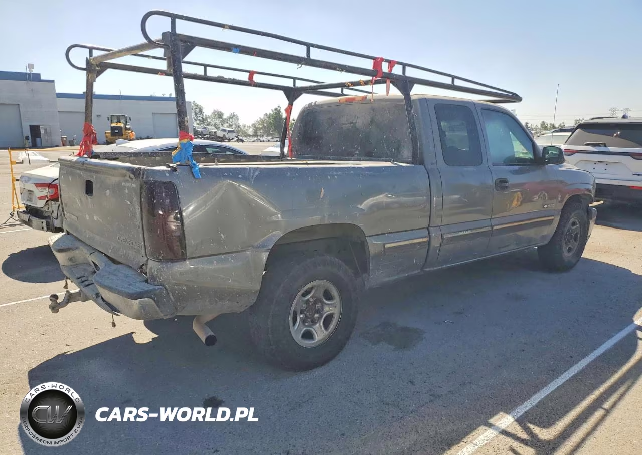 2002 Chevrolet Silverado C1500 VIN:2GCEC19V321372652 - 3
