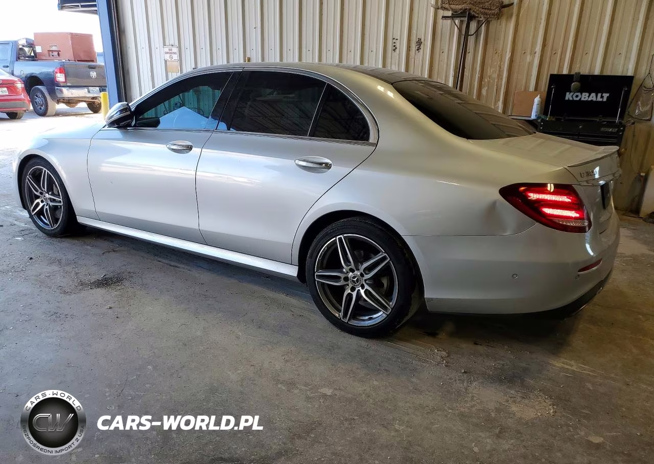 2019 Mercedes-Benz E 300 VIN:WDDZF4JB9KA612097 - 2