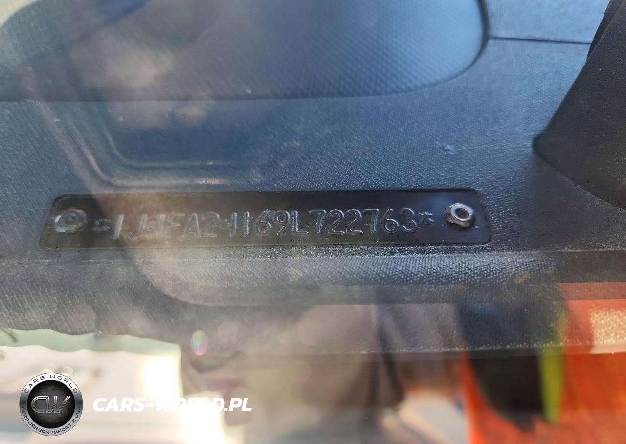 2009 Jeep Wrangler X VIN:1J4FA24169L722763 - 13
