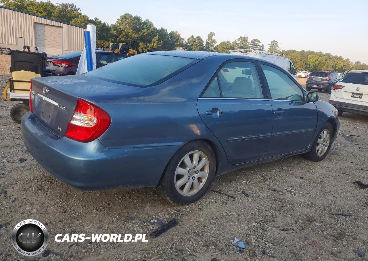 2003 Toyota Camry VIN:4T1BF30K83U542658 - 3