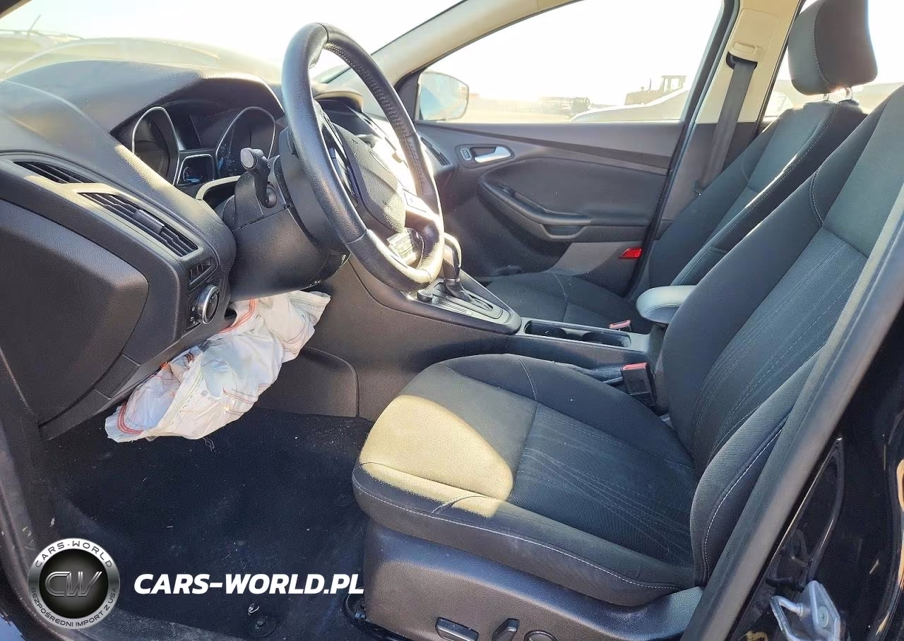 2016 Ford Focus Se VIN:1FADP3F25GL306214 - 7