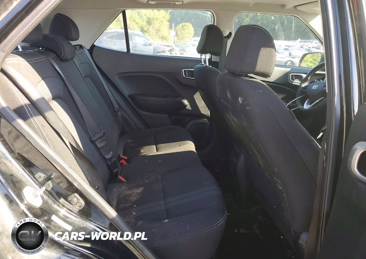 2024 Hyundai Venue Sel VIN:KMHRC8A37RU285268 - 11