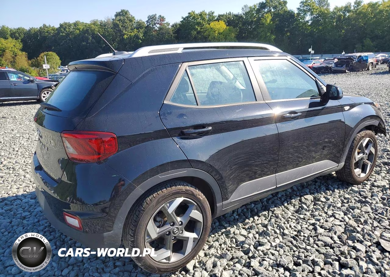 2024 Hyundai Venue Sel VIN:KMHRC8A37RU285268 - 3