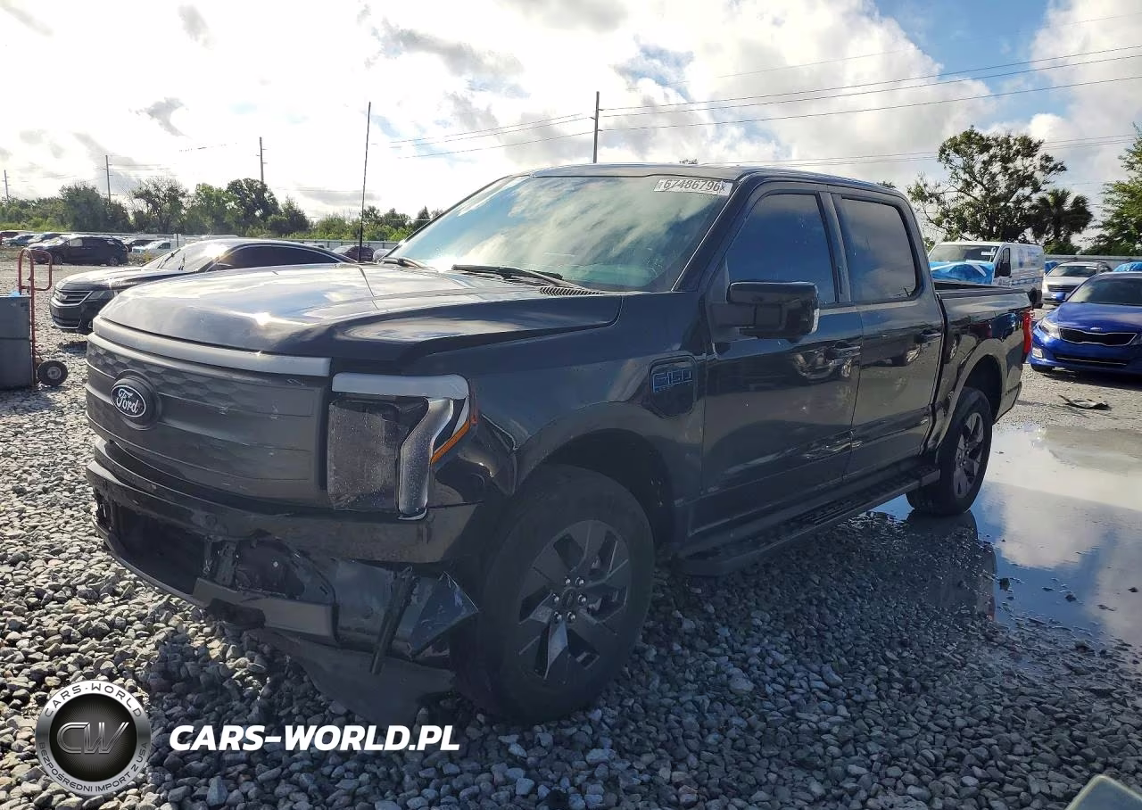 2024 Ford F150 Lightning Lariat – zdjęcie 1 z 12