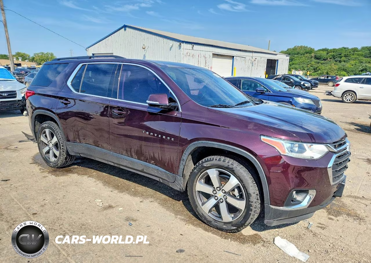 2019 Chevrolet Traverse Lt VIN:1GNERHKWXKJ122073 - 4