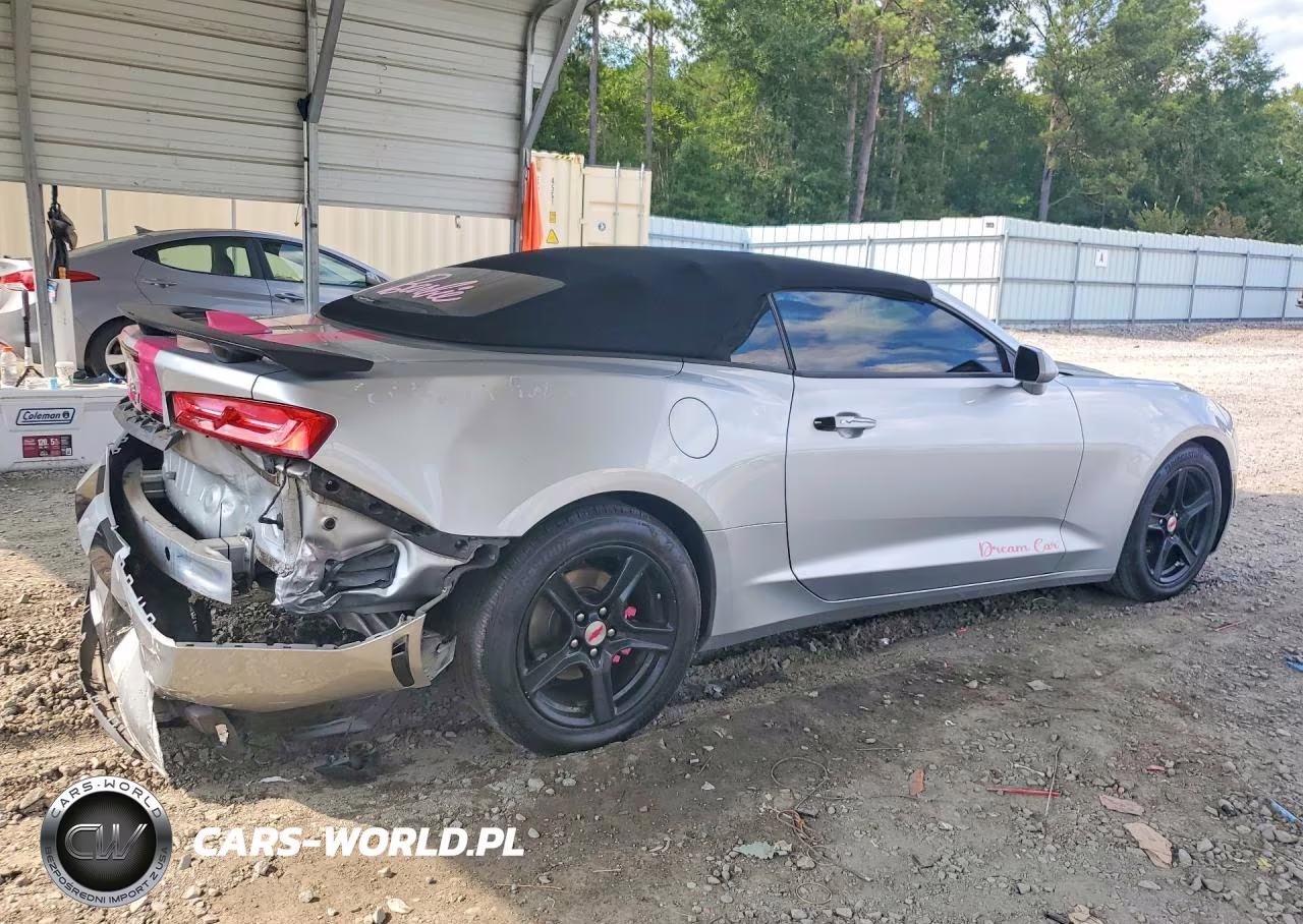 2017 Chevrolet Camaro Lt VIN:1G1FB3DX9H0143434 - 3