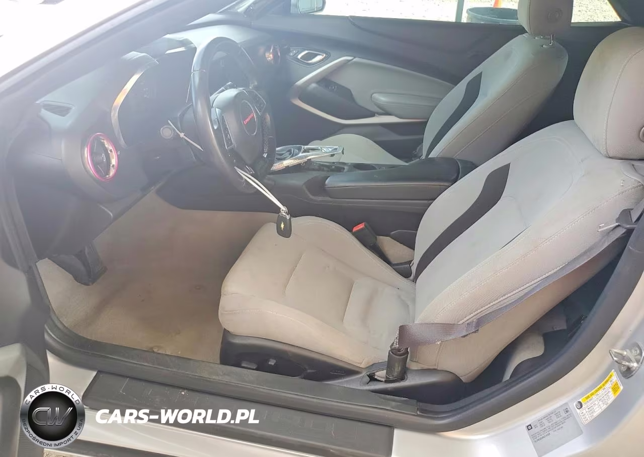 2017 Chevrolet Camaro Lt VIN:1G1FB3DX9H0143434 - 7