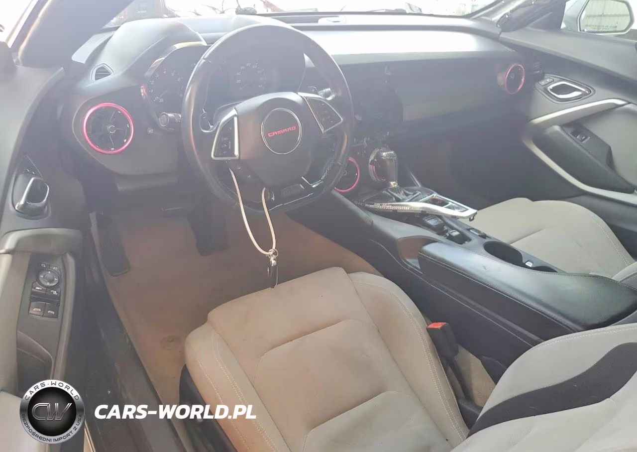 2017 Chevrolet Camaro Lt VIN:1G1FB3DX9H0143434 - 8
