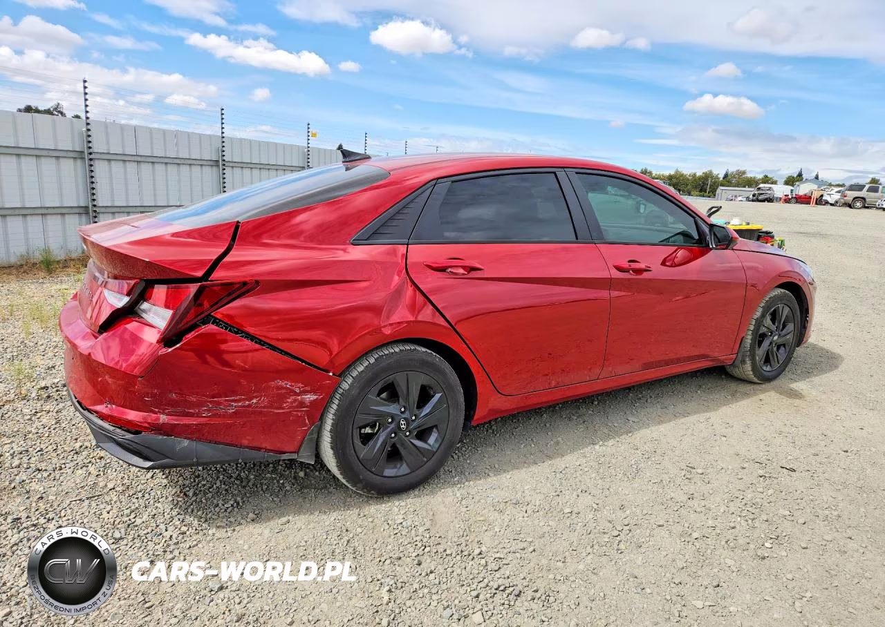 2022 Hyundai Elantra Sel VIN:KMHLS4AG4NU370437 - 3