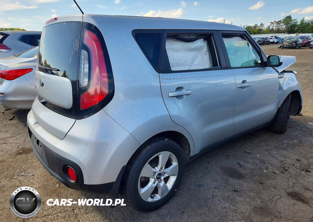 2018 Kia Soul Base VIN:KNDJN2A25J7546402 - 4