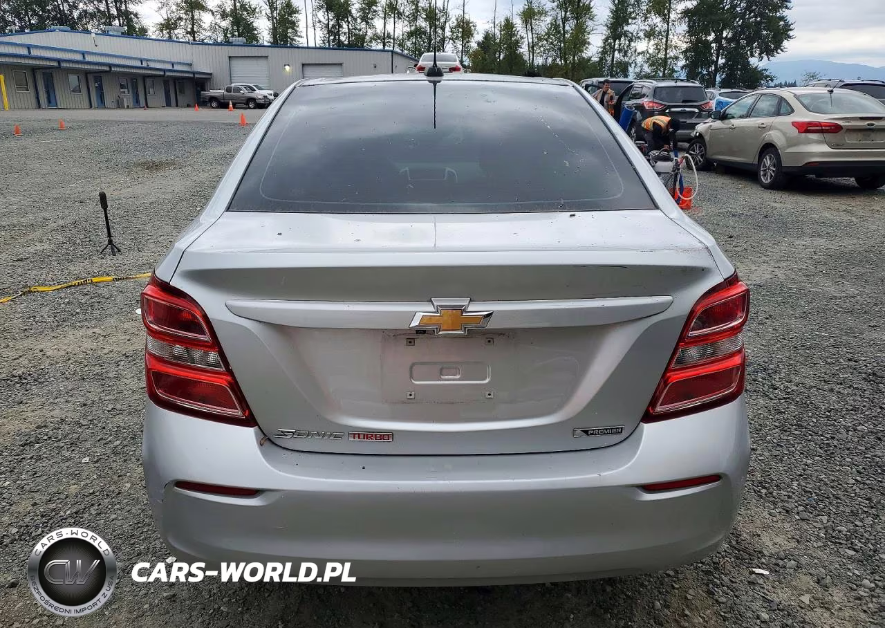 2017 Chevrolet Sonic Premier VIN:1G1JF5SB5H4147832 - 6