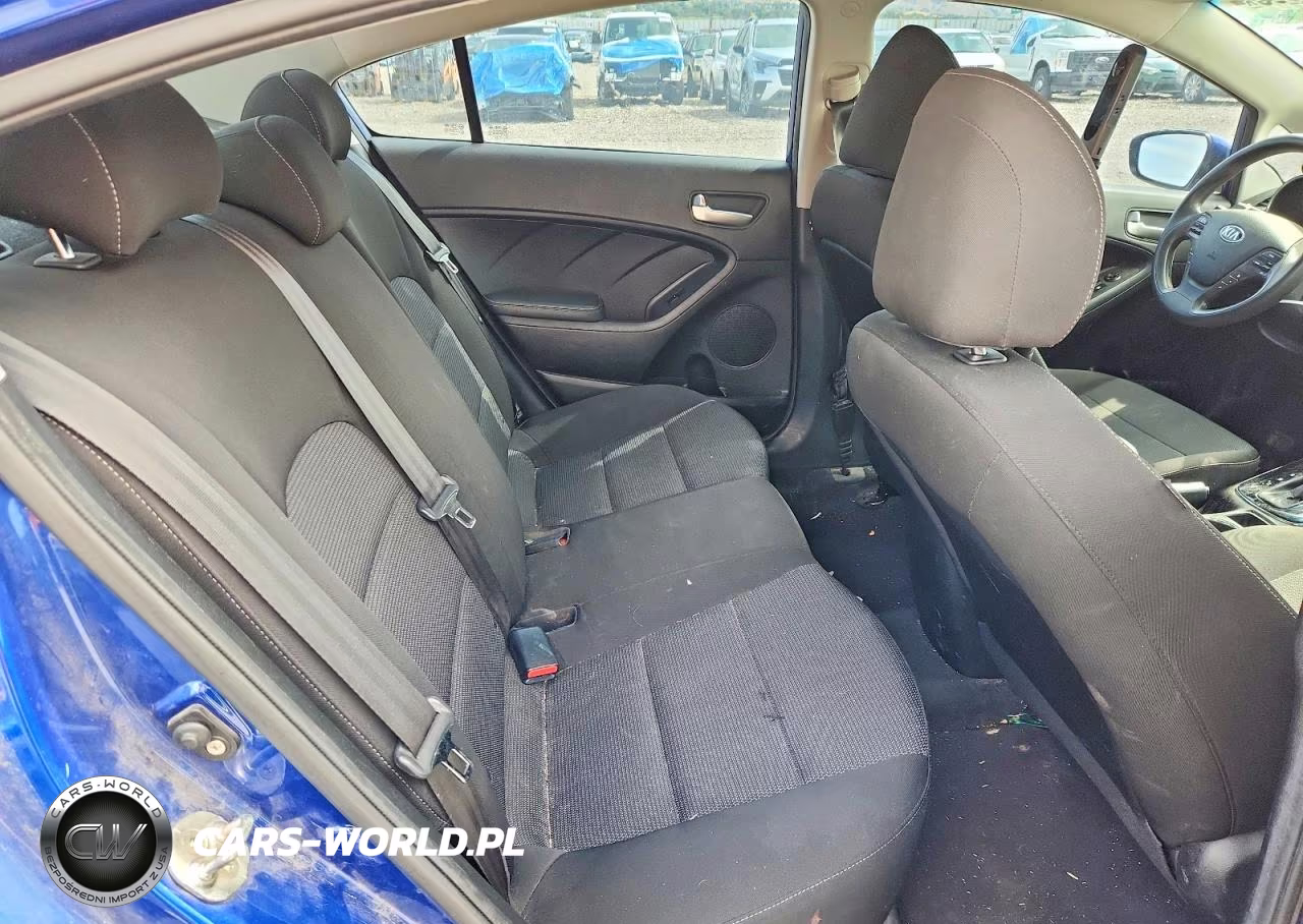 2018 Kia Forte Lx VIN:3KPFK4A78JE273803 - 10