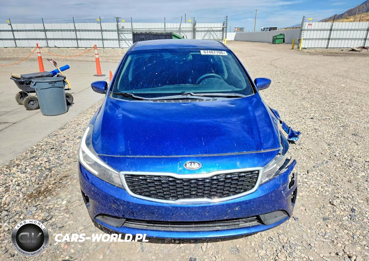 2018 Kia Forte Lx VIN:3KPFK4A78JE273803 - 5