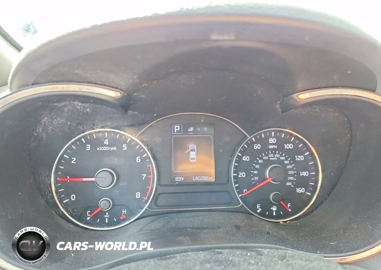 2018 Kia Forte Lx VIN:3KPFK4A78JE273803 - 9
