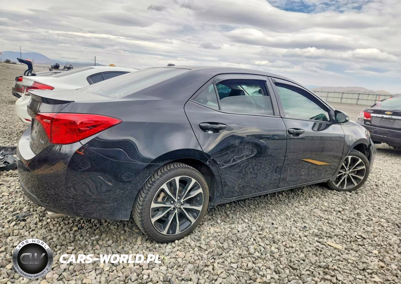 2017 Toyota Corolla Xse VIN:2T1BURHE1HC791559 - 3