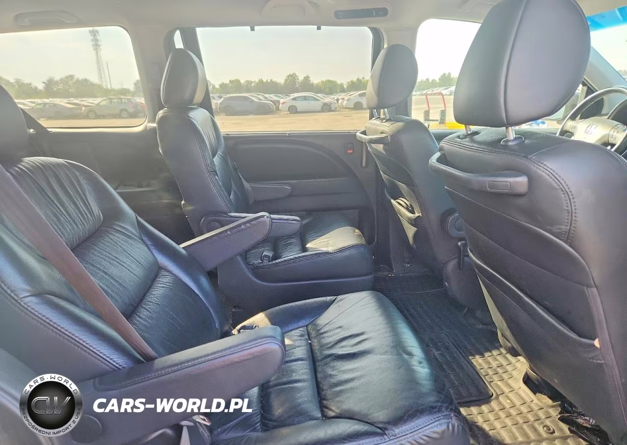 2010 Honda Odyssey Touring VIN:5FNRL3H94AB091120 - 10