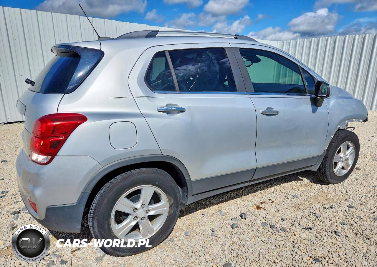 2020 Chevrolet Trax 1Lt VIN:3GNCJLSB2LL217123 - 3