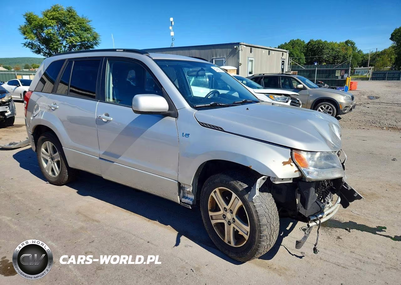 2008 Suzuki Grand Vitara Luxury VIN:JS3TD947X84100156 - 4