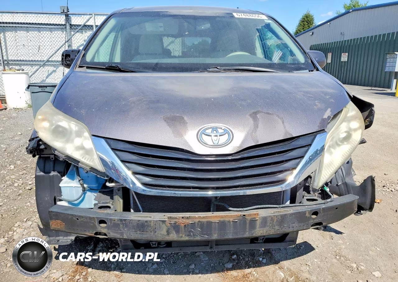 2012 Toyota Sienna Le VIN:5TDJK3DC0CS030167 - 9
