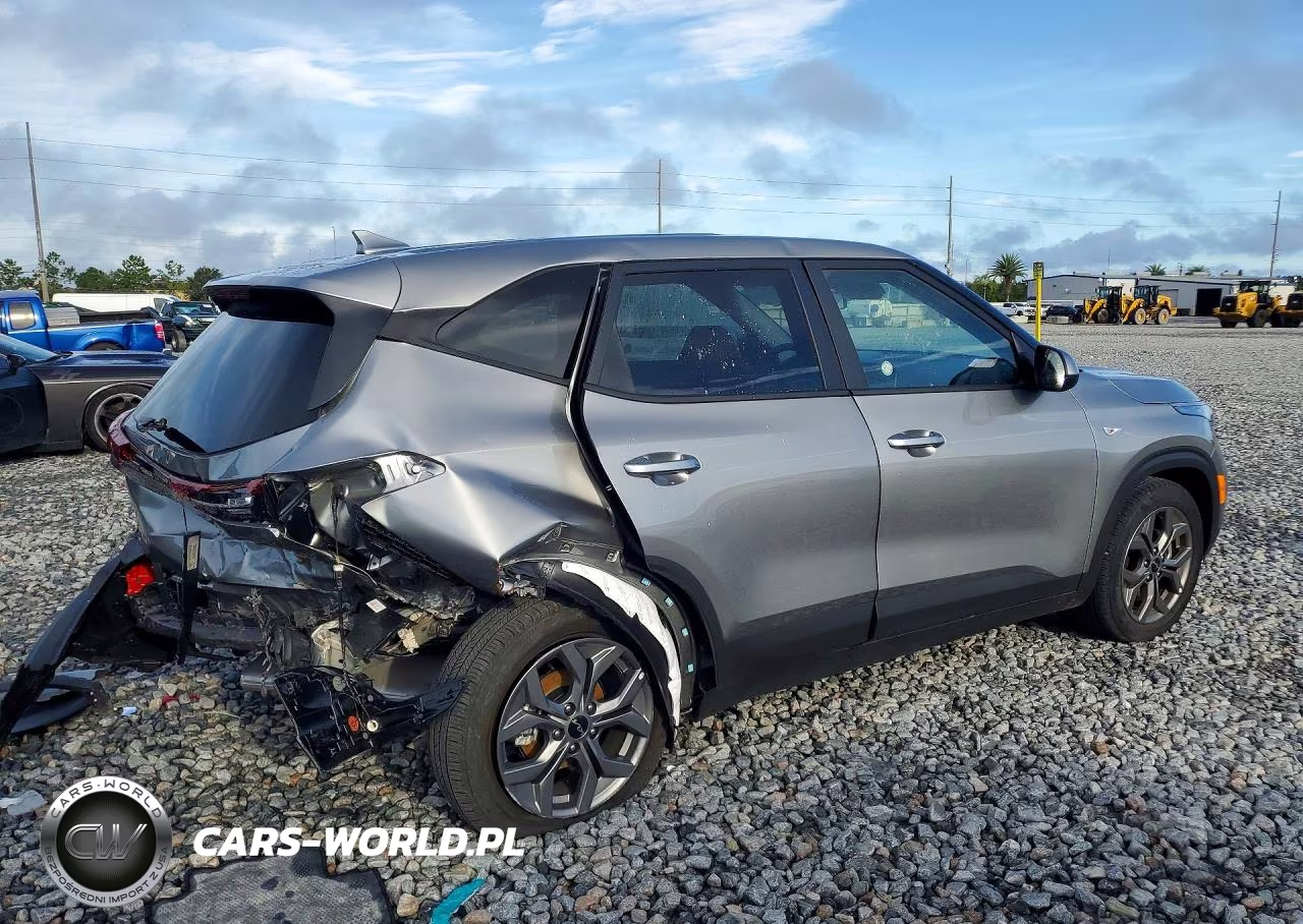 2026 Kia Seltos Lx VIN:KNDEP2AA8T7889369 - 3